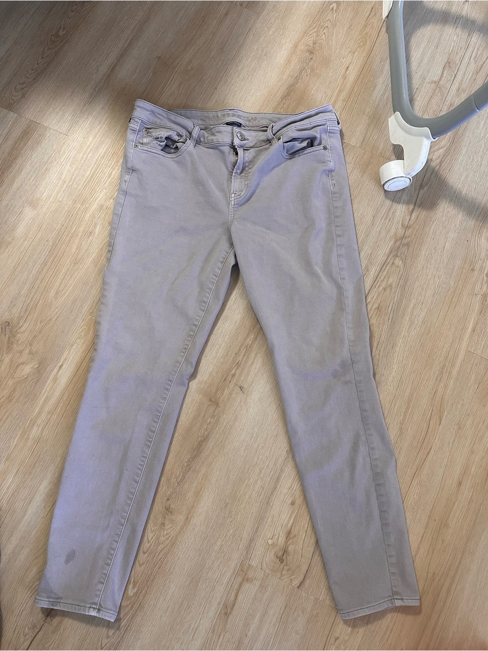 American Eagle Light Gray jeggings